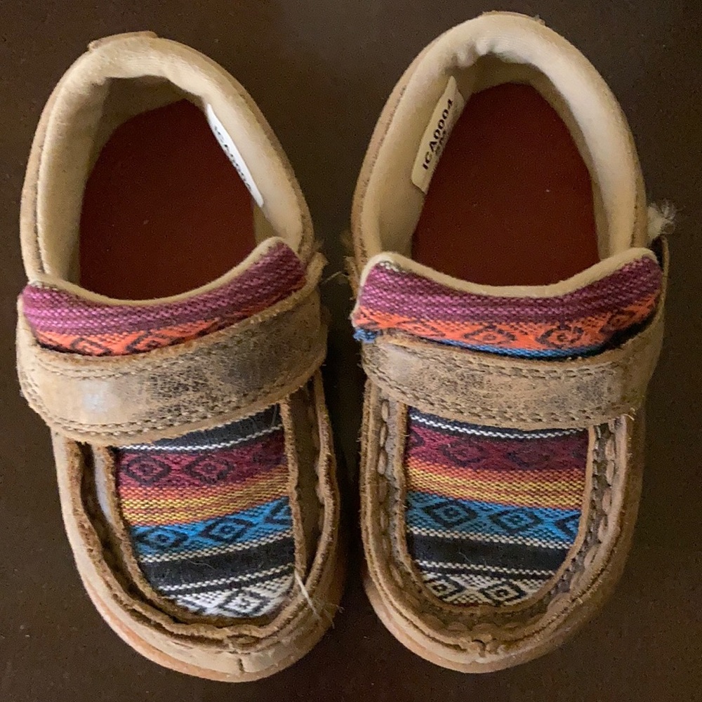 Twisted X Toddler 5 shoes